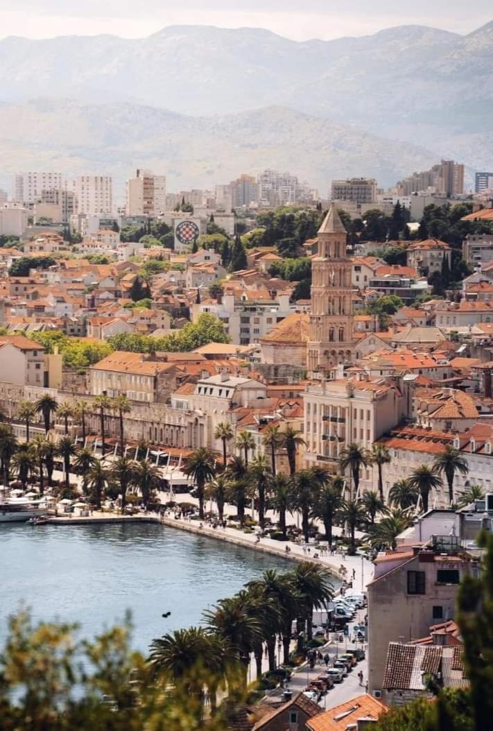 Apartments Lux Lariva, Center Of Split Exterior photo